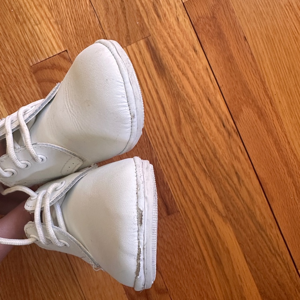 Angel Dear Classic White Kids Shoes size 6 - Picture 4 of 4